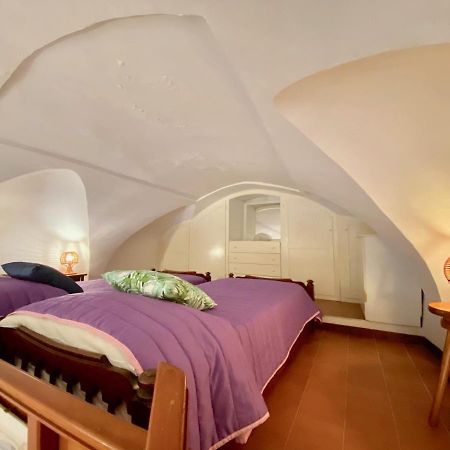 Holidaycasa Romano - Vacanza Nel Cuore Di Sperlonga Bagian luar foto