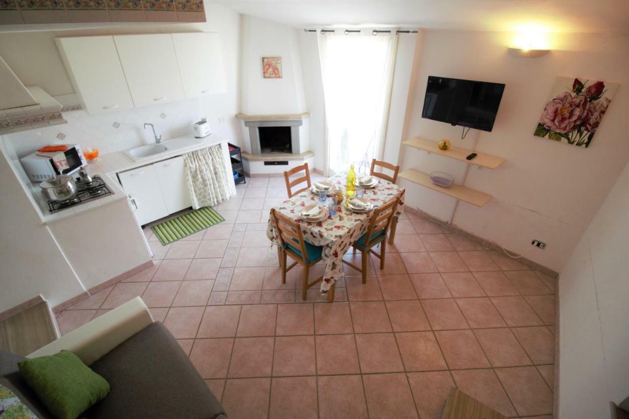 Holidaycasa Romano - Vacanza Nel Cuore Di Sperlonga Bagian luar foto