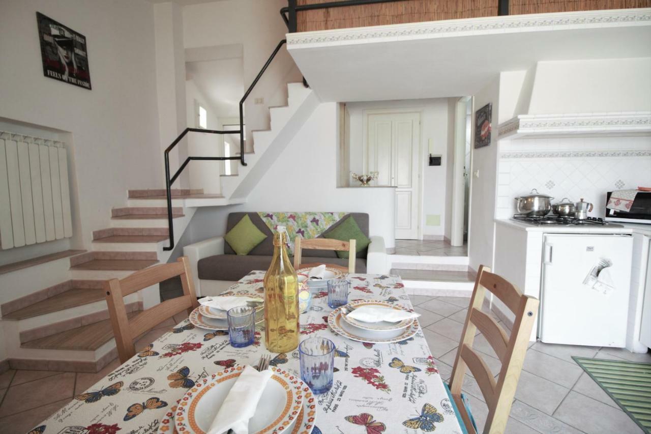 Holidaycasa Romano - Vacanza Nel Cuore Di Sperlonga Bagian luar foto
